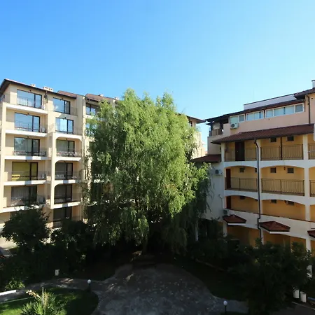 Menada Alfa Apartment *